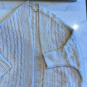 Barefoot dreams shrug